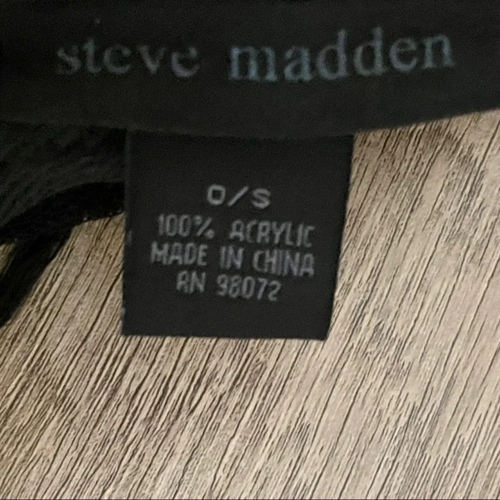 Steve Madden Dip Dye Ombre Boho Black & Gray Plaid Fringe Wrap Scarf
